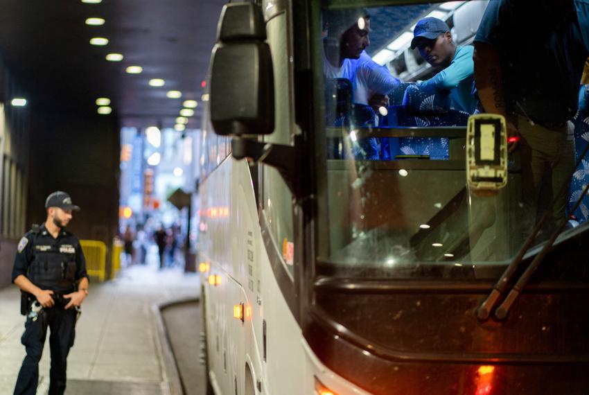 Bus de new hot sale york a houston texas